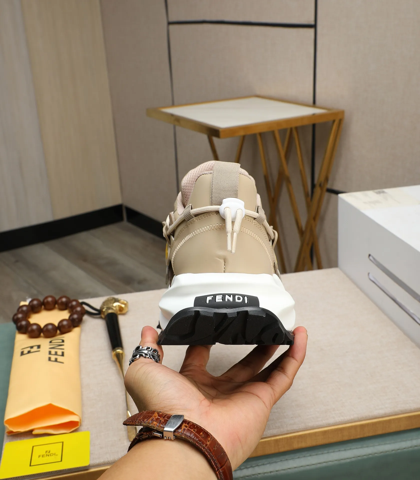 Men's clothing and shoes 💰580 🕷🕷【FENDI】FENDI fashionable casual men's shoes🇨🇳Original official website 1:1 model opening, new models are available first💯Not high-profile but avant-garde, simple, low-key and fashionable, super versatile style🌿Made of original cowhide➕Pigskin lining🎋The version is comfortable on the feet, so rigorous for any small place, first-class workmanship🍍38-44 Large quantities in stock